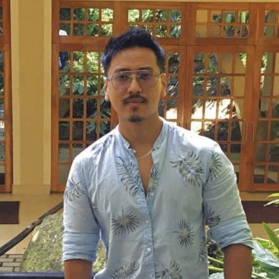 Portrait of Ashish Rana, co-founder of Hair Official